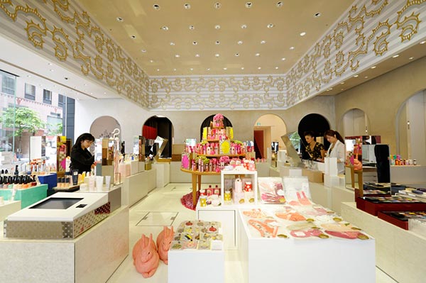 資生堂化妝品展廳設(shè)計圖04